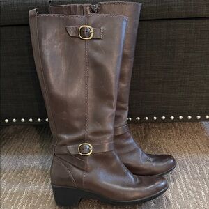 BareTraps Brown Leather Heeled Boots